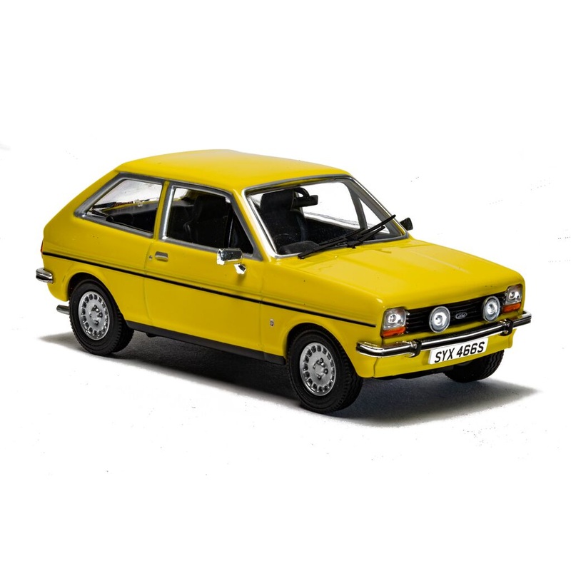 Corgi Vanguards Ford Fiesta MkI 1.3 Ghia Signal Yellow 1:43 VA12513