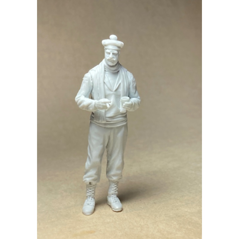 Copper State Models F35038 1/35 French Marine Armoured Car Crewman and a Morning Coffee