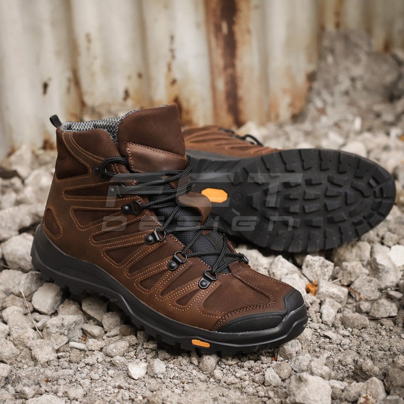 Viking Brown Winter Boots with Leather and Semi-Wool Lining