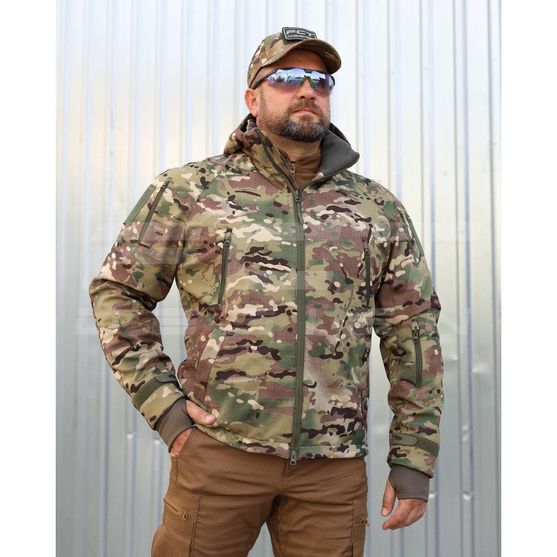 Hunter Softshell Fleece Jacket with Mesh in Multicam