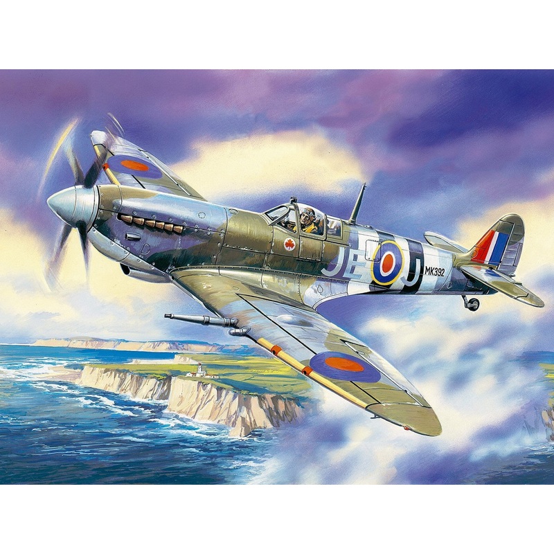 Spitfire Mk.IX WWII British Fighter Plane