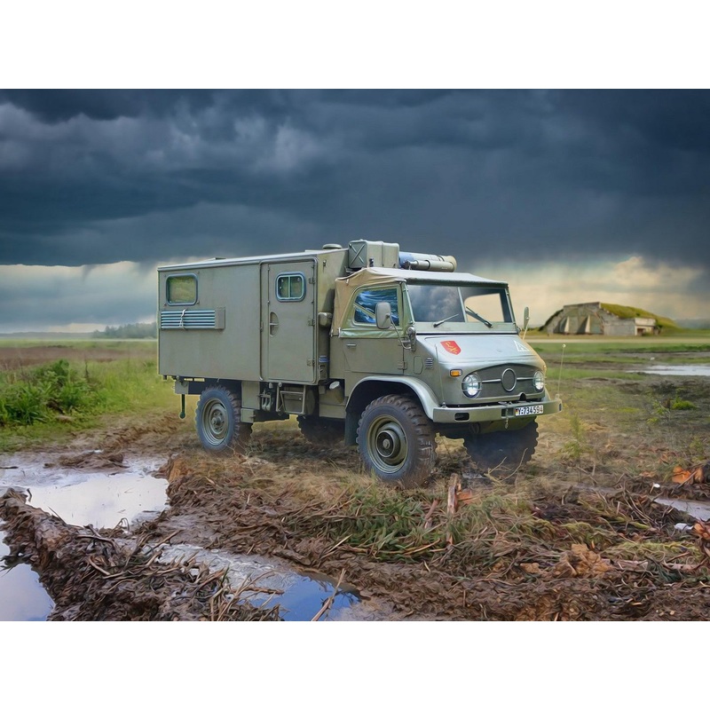 Unimog S 404 with Box Body German Military Truck